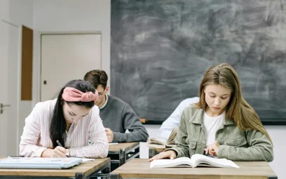 Une épreuve anticipée Bac de mathématiques en Première à Grenoble